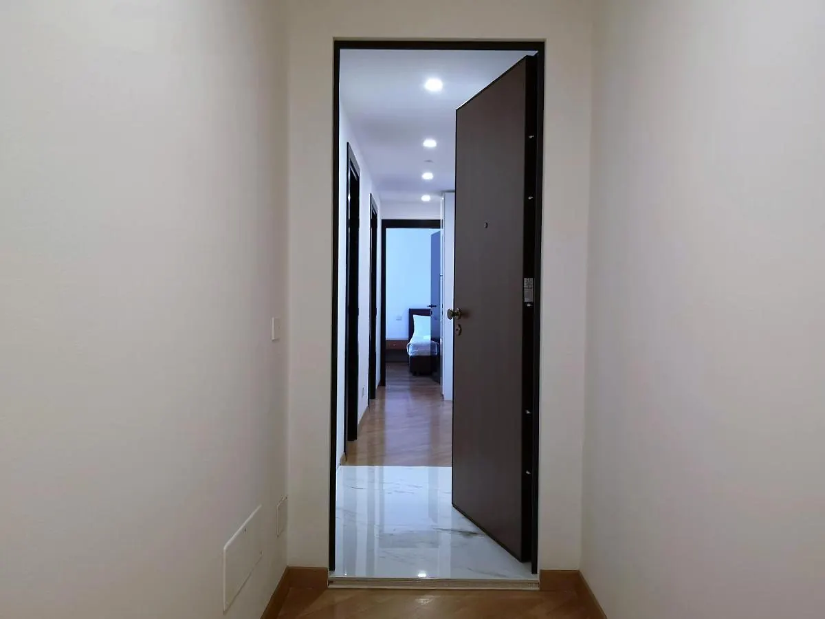 Pergolesi Apartments Milan