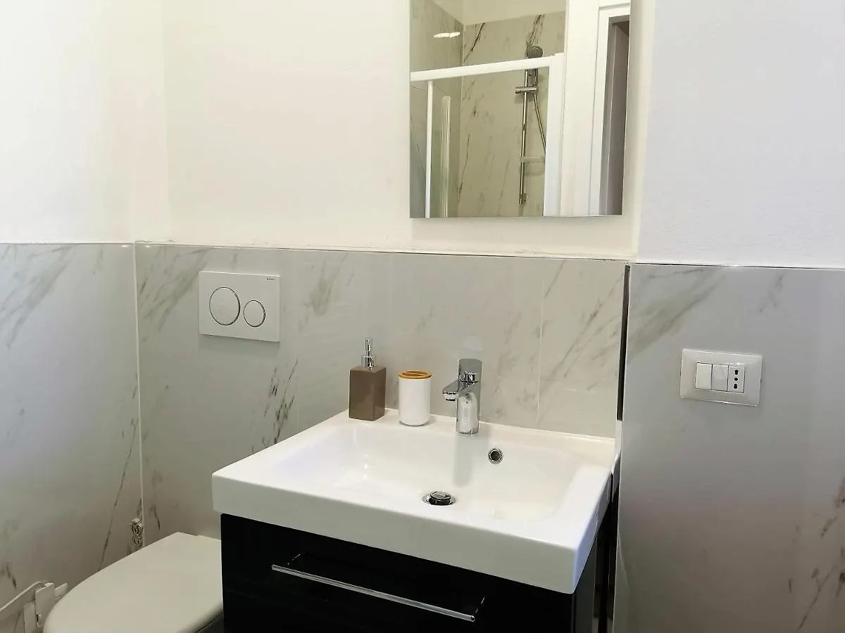Pergolesi Apartments Milan
