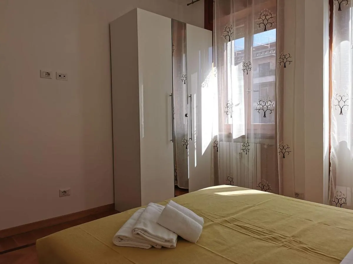Pergolesi Apartments Milan