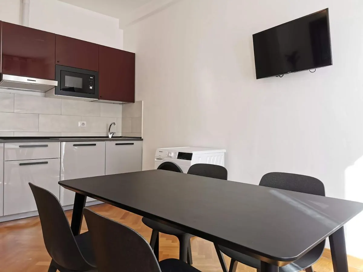 Pergolesi Apartments Milan