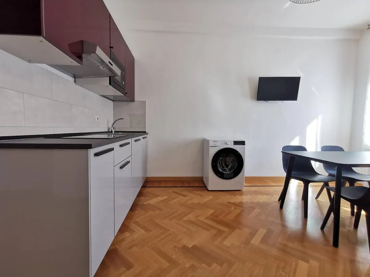 Pergolesi Apartments Milan
