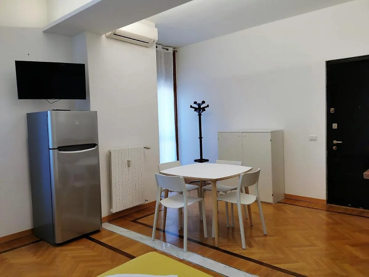 Pergolesi Apartments Milan